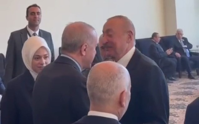 İki liderin səmimi görüşü - VİDEO